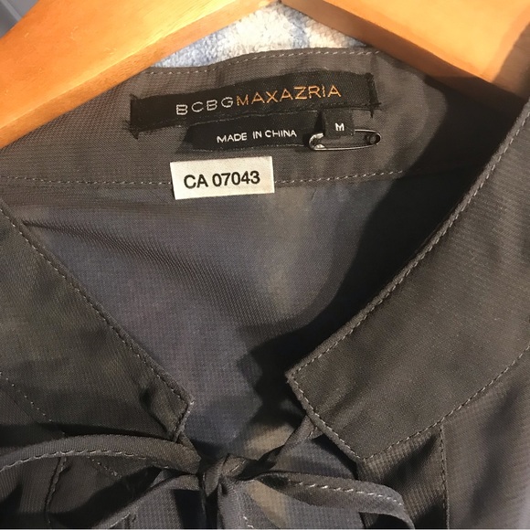 BCBGMaxAzria Grey Sheer Blouse - Size Medium - Picture 4 of 5